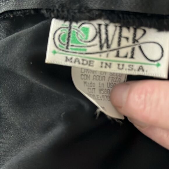 Elegant Black Lace Gown by Tower Satin Straps Made in USA Show Stopper ! PROM - Picture 8 of 9